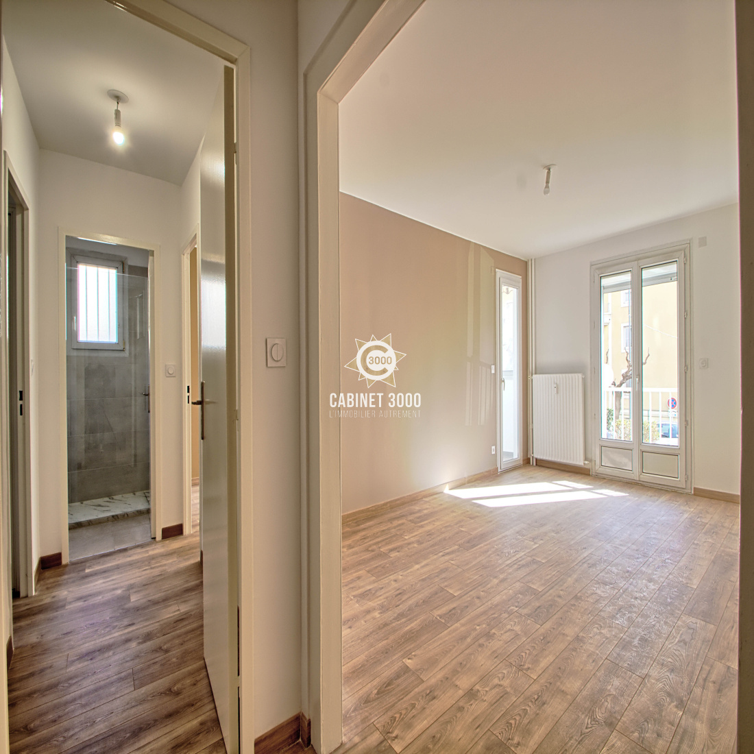 vente M1701 TOULON Haut de Saint Jean Appartement T3 de 68 m² en rezdechaussée surélevé