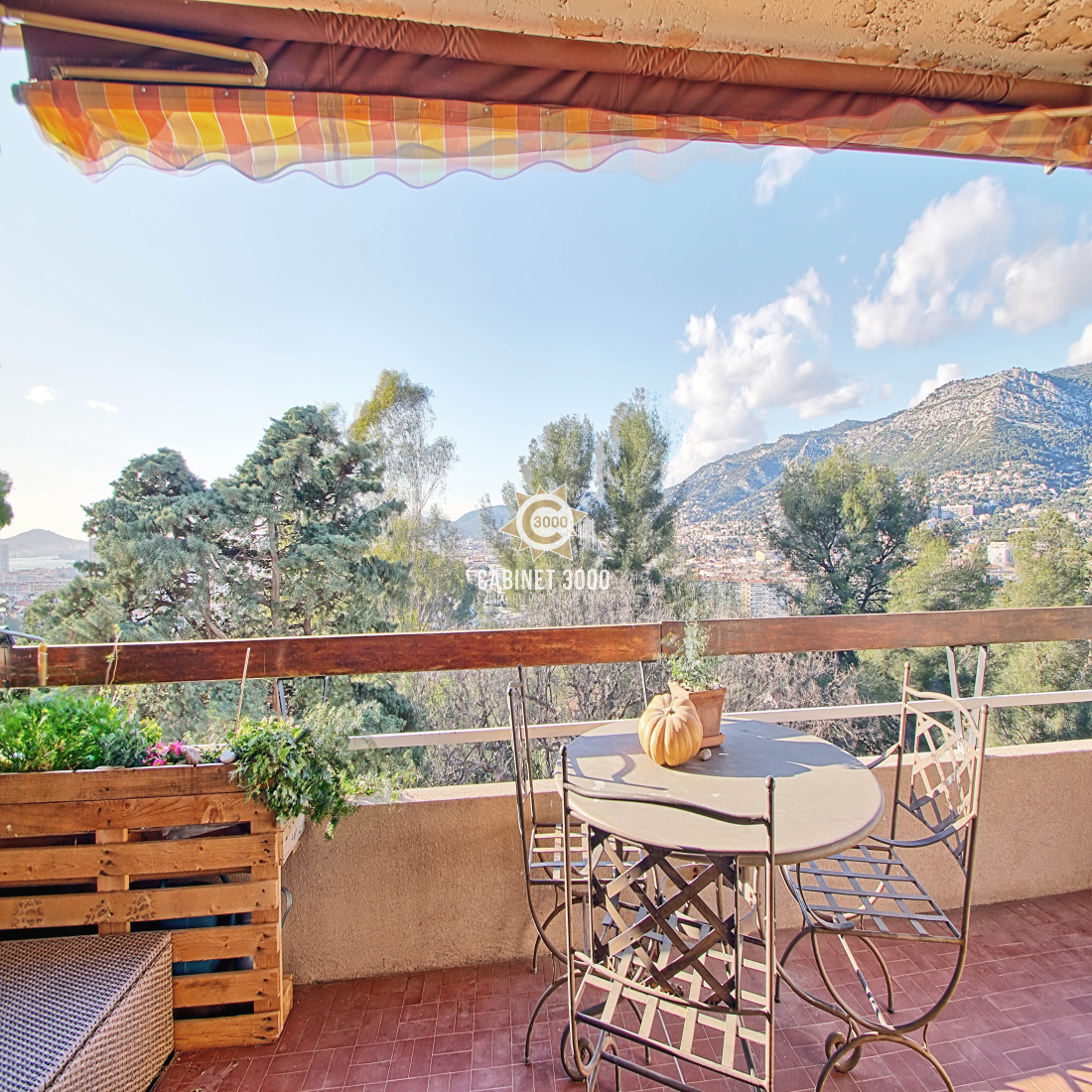 vente M1618 TOULON La Appartement T3 avec terrasse