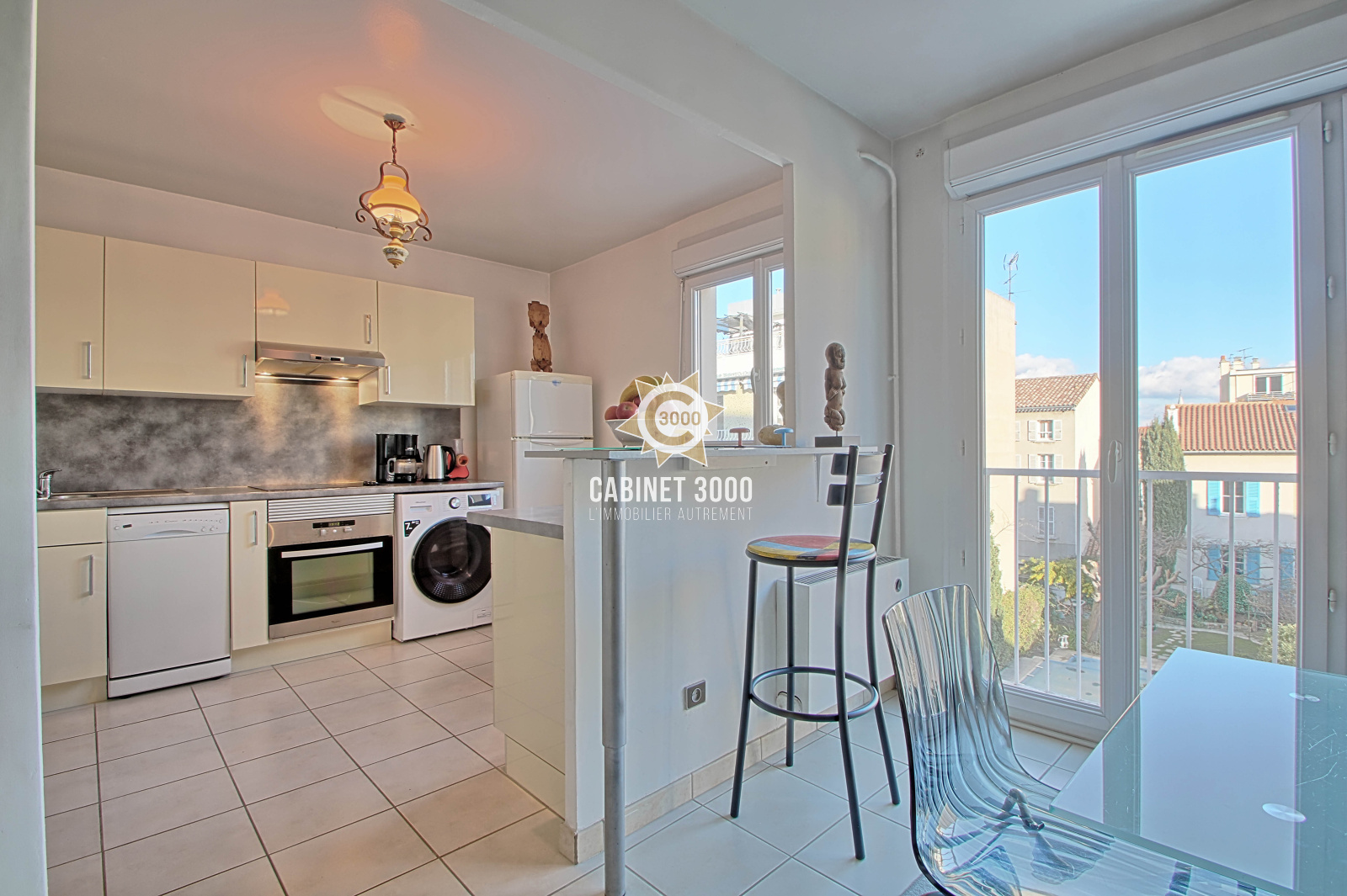 Vente M1767 TOULON Le Mourillon Appartement T3 avec parking